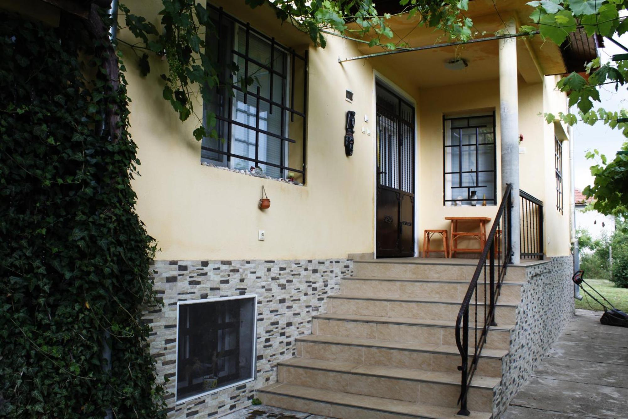 Guesthouse Planinsko Gnezdo Tŭzha Exterior foto